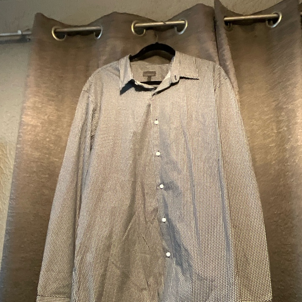 C2 by Calibrate Black and White Button Down Shirt